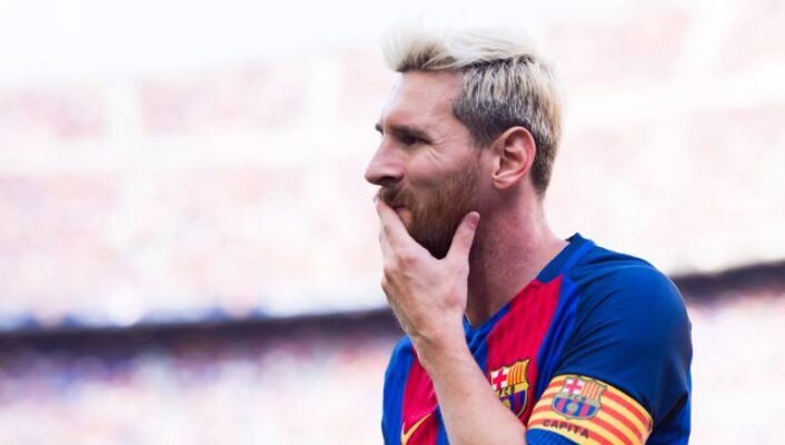 Messi rất kém trong giao tiếp xã hội